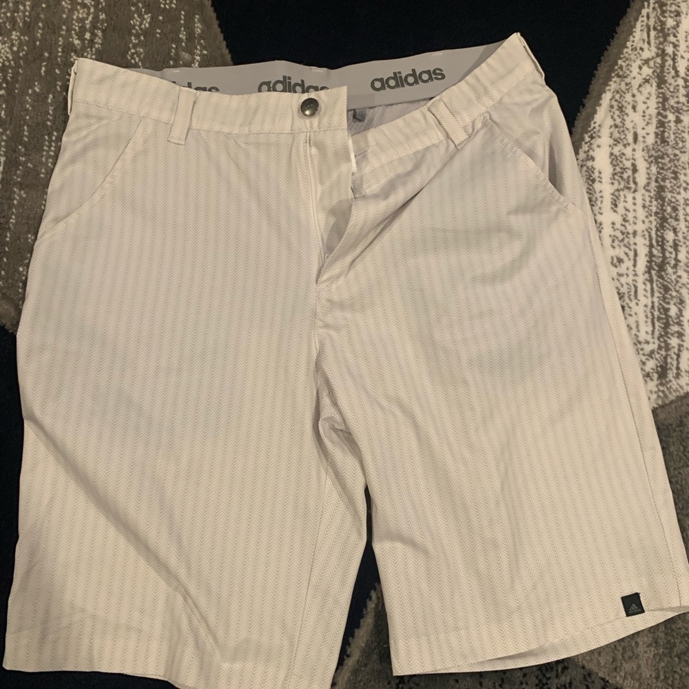 Adidas 32 White shorts